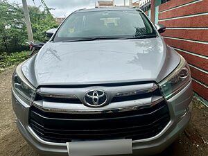 Second Hand Toyota Innova Crysta 2.4 V Diesel in Nagpur