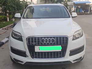 Second Hand ऑडी q7 35 tdi प्रीमियम in हैदराबाद