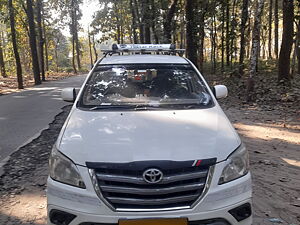 Second Hand Toyota Innova 2.0 GX 8 STR BS-IV in Siliguri