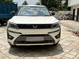 Second Hand Mahindra XUV300 W8(O) [2022] in Mathura