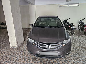 Second Hand Honda City 1.5 V MT in Latur