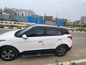 Second Hand Hyundai Creta SX 1.6 Dual Tone Petrol in Hyderabad