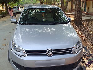 Second Hand Volkswagen Polo Highline1.2L (P) in Shimoga