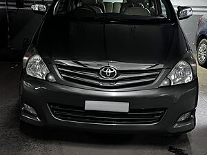 Second Hand Toyota Innova 2.5 VX 7 STR in Bangalore