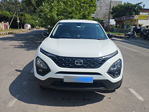 Second Hand Tata Harrier XM in Lucknow