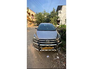 Second Hand Toyota Innova Crysta 2.4 G 8 STR [2016-2017] in Hanamkonda