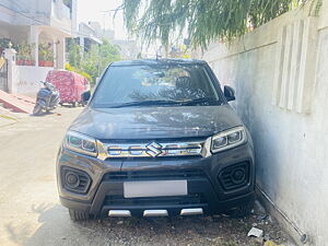 Second Hand Maruti Suzuki Vitara Brezza LXi in Udaipur