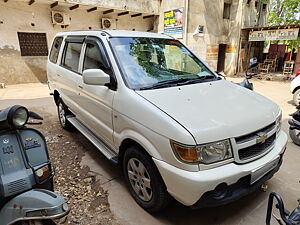 Second Hand Chevrolet Tavera B1 7-Seater - BS II in Satna