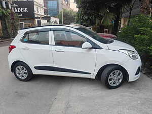 Second Hand Hyundai Grand i10 Sportz 1.1 CRDi [2013-2016] in Delhi