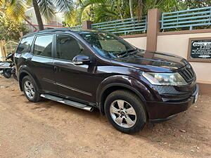 Second Hand Mahindra XUV500 W8 in Chitradurga