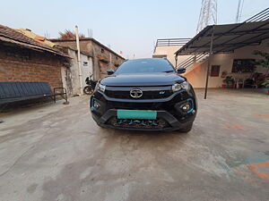 Second Hand Tata Nexon EV XZ Plus Dark Edition in Chandrapur