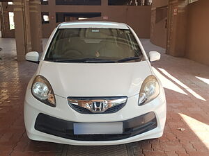 Second Hand Honda Brio V AT in Pune