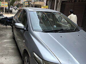 Second Hand Honda City 1.5 V MT in Delhi