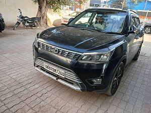 Second Hand महिंद्रा xuv300 1.5 w8 (o) [2019-2020] in देहरादून