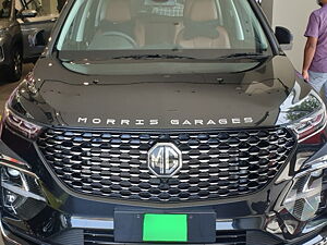 Second Hand MG Hector Plus Sharp 1.5 DCT Petrol in Ahmedabad