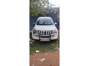 Second Hand Mahindra XUV500 W8 in Tandur