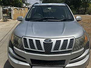 Second Hand महिंद्रा XUV500 w4 in नडियाड