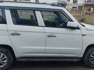 Second Hand महिंद्रा tuv300 t6 in जबलपुर