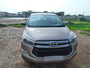 Second Hand Toyota Innova Crysta 2.4 V Diesel in Hisar