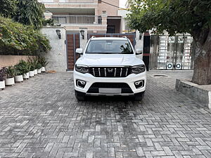 Second Hand Mahindra Scorpio Z8 L Diesel AT 2WD 6 STR [2022] in Faridabad