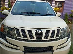 Second Hand మహీంద్రా xuv500	 w8 in ముంబై