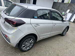 Second Hand हुंडई एलीट i20 स्पोर्ट्ज़ 1.4 crdi in देहरादून