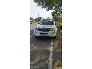 Second Hand Mahindra XUV500 W8 in Yavatmal