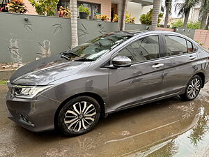 Second Hand Honda City VX (O) MT Diesel in Porbandar