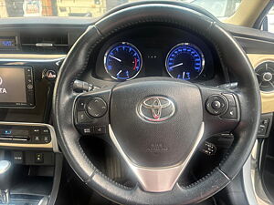 Second Hand Toyota Corolla Altis VL CVT Petrol in Delhi