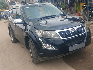 Second Hand Mahindra XUV500 W10 in Aurangabad