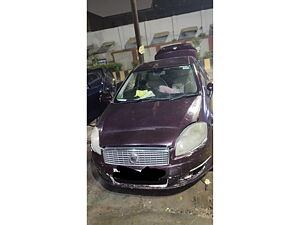 Second Hand Fiat Linea Emotion 1.4 in Allahabad