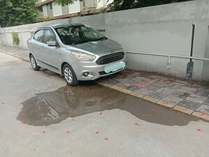 Second Hand Ford Aspire Titanium 1.2 Ti-VCT in Bharuch