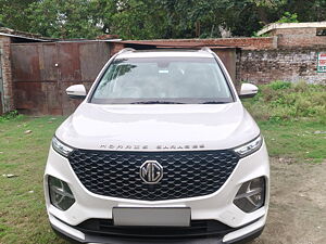 Second Hand MG Hector Plus Sharp 2.0 Diesel Turbo MT 6-STR in Shahjahanpur