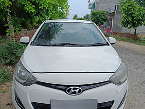 Second Hand Hyundai i20 Magna 1.4 CRDI in Bathinda