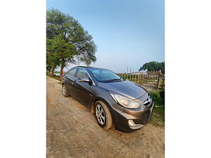 Second Hand Hyundai Verna Fluidic 1.4 VTVT in Kolkata