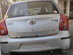 Second Hand Toyota Etios Liva G in Silchar