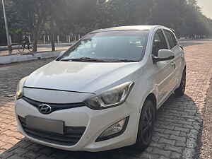 Second Hand हुंडई i20 स्पोर्ट्ज़ 1.4 crdi in ग्रेटर नोएडा