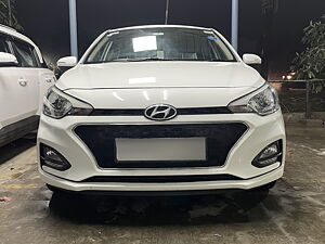 Second Hand Hyundai Elite i20 Sportz Plus 1.4 CRDi in Kanpur Nagar