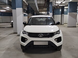 Second Hand Tata Nexon XE [2020-2023] in Lucknow