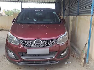 Second Hand महिंद्रा मराजो m8 7 str in वेल्लोर