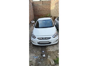 Second Hand Hyundai Verna Fluidic 1.6 CRDi SX Opt in Fazilka