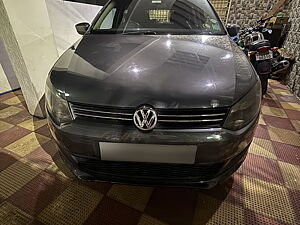 Second Hand Volkswagen Polo Highline1.2L (D) in Hyderabad