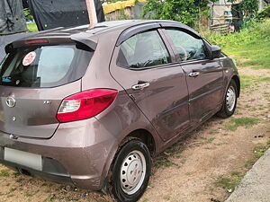 Second Hand Tata Tiago Revotorq XM [2016-2019] in Karimnagar