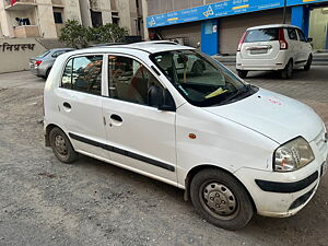 Second Hand Hyundai Santro GL in Gandhinagar