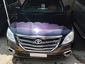 Second Hand Toyota Innova 2.5 VX 8 STR in Madurai