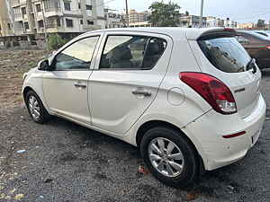 Second Hand हुंडई i20 एस्टा 1.2 in नवसारी