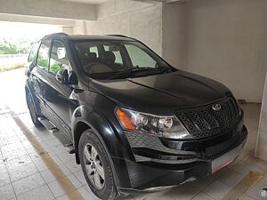 Second Hand Mahindra XUV500 W8 in Pune