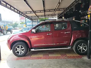 Second Hand Isuzu D-Max V-Cross High in Tirupati