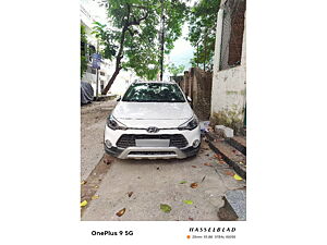 Second Hand Hyundai i20 Active 1.2 S in Allahabad