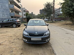 Second Hand Skoda Rapid Ambition 1.6 MPI AT in Gurgaon